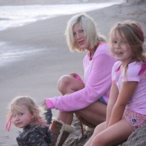 Tori Spelling Instagram - National Daughters Day 2023…
-
I’m proud to be a mother of 2 incredible daughters @stella_mcdermott08 & @hattie_mid , a Godmother to the amazing Simone Lynn Masterson- Horn , and a daughter to @candyspelling .
-
I’m a day late … totally on brand 😂 but always days ahead with my love ❤️.
-
#nationaldaughtersday .
-
And, I already know Stella and Hattie will say MOM those pics! And, the 1st pic is a year old but I love it.