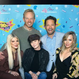 Tori Spelling Instagram - 90210 Family 4EVR… Thx 90’s Con @thats4ent for bringing us all together to spend a weekend together and with all of our amazing fans who have become family over the decades. I love you my forever family @jenniegarth @jason_priestley @ianziering @theshando and love but missed greatly @brianaustingreen @gabriellecarteris . Scroll thru all of these pics to see how special it really was!! And, my reels coming today after I finish going back to my day job as mom lol. And, @rebeccagayheartdane it was so good to catch up! I ❤️U. And, I got to see almost all of my Saved By The Bell Family too. Although no pics 😭. Love you @elizberkley @mariolopez @mpgosselaar and I got to hug friends I haven’t seen in years @aliciasilverstone and @reddonovan @breckinmeyer @melissajoanhart @jennaleighgreen @carolinerhea4real @realjoeyfatone 
My Heart is Happy today xoxo Hope to see you all in September in Florida at next 90’s Con ;)