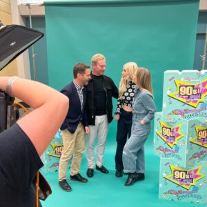 Tori Spelling Instagram - 90210 Family 4EVR… Thx 90’s Con @thats4ent for bringing us all together to spend a weekend together and with all of our amazing fans who have become family over the decades. I love you my forever family @jenniegarth @jason_priestley @ianziering @theshando and love but missed greatly @brianaustingreen @gabriellecarteris . Scroll thru all of these pics to see how special it really was!! And, my reels coming today after I finish going back to my day job as mom lol. And, @rebeccagayheartdane it was so good to catch up! I ❤️U. And, I got to see almost all of my Saved By The Bell Family too. Although no pics 😭. Love you @elizberkley @mariolopez @mpgosselaar and I got to hug friends I haven’t seen in years @aliciasilverstone and @reddonovan @breckinmeyer @melissajoanhart @jennaleighgreen @carolinerhea4real @realjoeyfatone 
My Heart is Happy today xoxo Hope to see you all in September in Florida at next 90’s Con ;)