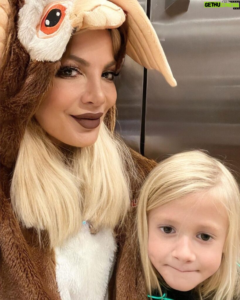 Tori Spelling Instagram - Just a cute sweet Mogwai called Gizmo T… but I think they made the rule don’t feed after midnight before ambien was invented 🤣 #gremlinontheloose #gremlins #halloween #halloween22