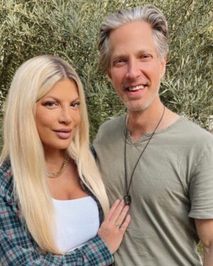 Tori Spelling Instagram - Little Bro’s Birthday…
-
Happy Birthday to my amazingly beautiful kind funny and brilliant brother @randyspelling . I love you so much! Best human, dad, husband, life coach, friend, and uncle! Love you blonde pea 🥰