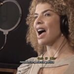 Vanessa da Mata Instagram - 🎼🥭Atendendo a pedidos, mais uma música do álbum “Vem Doce” com as cifras. Gravem vídeos com “Foice” e me marquem aqui para compartilhar. Quero muito ouvir vocês! 🤗🎶 #VanessadaMata #VemDoce #Foice