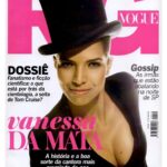 Vanessa da Mata Instagram - #TBT Bastidores do ensaio para a capa da revista RG Vogue, de julho de 2008. Vanessa posou para as lentes do fotógrafo @henriquegendre com styling de @luisfiod. A cantora tinha acabado de receber o prêmio Multishow na categoria Melhor Música com “Boa Sorte/Good Luck”. Quem aqui se lembra dessa capa? #EquipeVDM #VanessadaMata
