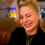 Vera Fischer Instagram - . Bom dia amores 🩵 Mais uma semana de alegria e sucesso com nossa peça em São Paulo 🎭 🏙️🩵🌃🩵🏙️🩵🌃🩵🏙️ Público maravilhoso, amigos queridos, fãs carinhosos, sempre nos prestigiando. Esperemos que continue assim 🙌🏼 Muito obrigada e uma ótima segunda-feira 🫶 Sua Vera