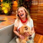 Vera Fischer Instagram - . ❣️Amizade ❣️ Bem mais precioso que nos conforta e nos faz vibrar. Viva a Amizade ! 🌿🌹🌿🌹🌿🌹🌿🌹🌿🌹 Uma terça-feira repleta de carinho pra todos vcs V❤️E❤️R❤️A