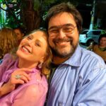Vera Fischer Instagram - . Sextou 💜 🎉Niver de @martaparet 🎂🥂🍃💐🍃 Amigos! Amigos! Amigos! Happy Birthday ♏️ Linda sexta-feira pra todos vocês Dessa sua Vera 🦄