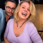 Vera Fischer Instagram - . 💜 Amores 💜 Cabelos mais curtos e um tom de loiro diferente 💇🏼‍♀️ By @costatto of course! Gostaram? Boa semana Sua 🌸 Vera Rio de Janeiro, Rio de Janeiro
