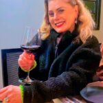 Vera Fischer Instagram - . Sabadou 🍷 In Vino Veritas Bjuuuu 🌧️💋