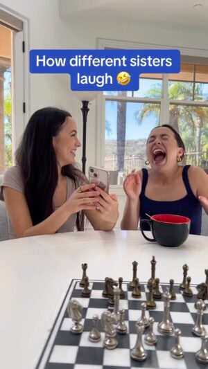 Veronica Merrell-Burriss Instagram - How different sisters laugh 😆