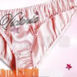 Victoria De Angelis Instagram - My first mix out now on SoundCloud💋 go show it some love and remember to bounce!! Hope you enjoy it ♡ Link In Bio🔗✨