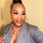 Vivica A. Fox Instagram - GM Dawlings! #SatSmooches&Smiles FUNTIMES at Day #1 @NBA #AllStar weekend! Great inspirational time @ganggangculture "Creative Summit" w QUEENS @kyraepps & #DedorahAsante FABULOUS dinner party w @adamsilvernba @tiberius125 Then onto da HAWT afterparty w QUEENS @mcnuttmonica @malika_andrews @wnba LEGEND airswoopes22 Rocking @bellofcalifornia jumpsuit & jacket @chanelofficial booties @bellofcalifornia feather dress @renecaovilla shoes @philipppleinofficial jacket @dolcegabbana bag @candyicejewelry Makeup @reginatrawick Hair @calahjonte #LifeIsGood #GodIsGood #Blessed #Respect #GurlPower #VivicaFoxHair ##TeamVivica #TeamFox #MyGrindDontStop #LegitimateCareers #BossMoves #LoveWins #HoopDreams #NAPTOWNFINEST #ClassicBadChicks 🔥💙💛🤴🏽👸🏽🤑🏀🔥 Indianapolis, Indiana