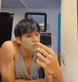 Wongravee Nateetorn Instagram - 2024 สีเขียว เทา มงคลวันจันทร์ๆๆๆๆๆๆๆๆๆ