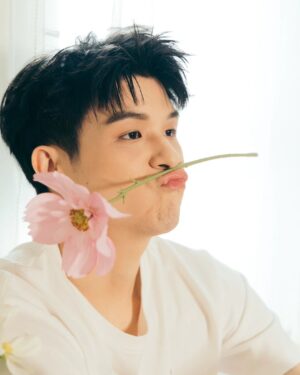 Wongravee Nateetorn Instagram - จะเอากี่ดอก!🌸 #อารมณ์นิยม