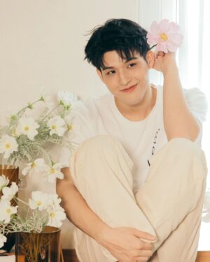 Wongravee Nateetorn Instagram - จะเอากี่ดอก!🌸 #อารมณ์นิยม