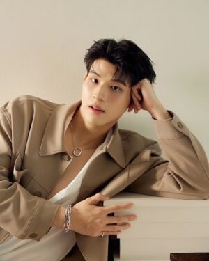 Wongravee Nateetorn Instagram - Unlocking hearts with a little blue box on this Valentine's 🩵
@tiffanyandco 
 #ATiffanyValentinesDay 
#TiffanyPartner