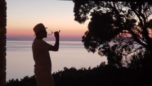 Woody Harrelson Instagram - Good god i luv greece!!