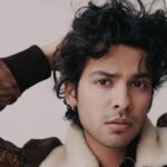 Xolo Mariduena Instagram - Vogue Mexico @voguemexico Fotografía: @shanemccauley Estilismo: @madeleinekennedy Asistente de estilismo: @itsgracetaylor Grooming: @thesophiaporter Entrevista: quenosoymafer