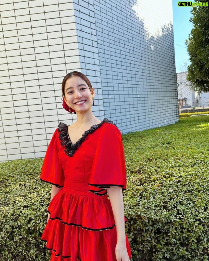 Yuko Araki Instagram - 本日、2月25日(日)よる9時から TBS日曜劇場「さよならマエストロ〜父と私のアパッシオナート〜」第7話放送です！ こむちゃんの回です♡ぜひご覧ください☺️