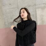 Yuko Araki Instagram - 私服♡ coat : @keikohitotsuyama × @nave_jp knit tops & vest : @todayful_ denim : @dior shoes : @alexandermcqueen bag : @dior #fashion #私服 #pr