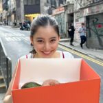 Yuko Araki Instagram - "あらきあるき" in 香港♡ 公開されました☺️ 是非ご覧ください☺️ おやすみ💤前にぜひ...♡