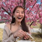 Yuko Araki Instagram - 👜🌸♡💕💓 bag : @dior tops : @rokhofficial bottom : @johnlawrencesullivan_official ring : @dior necklace : @enasoluna_official #fashion #ootd #bag #dior #sakura 🌸　 #diorjoaillerie #supportedbydior ♡