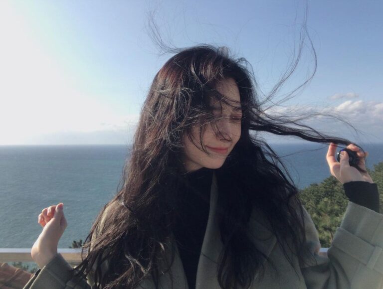 Yura Instagram - 머리가 휘리리리릭