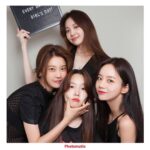 Yura Instagram - 안녕하세요 오늘은 걸스데이 10주년입니다아!!♡ 2010년에 데뷔해서 2020년까지 저에겐 정말 정말 빠르게 지나간 시간이었던 거 같아요 아마도 제 인생에서 절대 잊을 수 없는...가장 행복하고 소중한 시간이었어서 그만큼 빠르게 흘러간 10년인 거 같습니다. 정말 많은 분들이 응원해 주시고 사랑해 주셔서 너무 행복한 10년이 될 수 있었어요. 그리고 무엇보다 어렸을때부터  외동이었어서 언니동생이 있는게 소원이었었는데 지금 우리 멤버들이 제 곁에 있는 게 제 인생에서 최고의 행운인 거 같아요 맨날맨날 얘기하지만 !! 우리 평생 함께해야 해유 알쥬? 쪽! 그리고 항상 곁에서, 뒤에서 열심히 응원해 주신 우리 팬 여러분! 말로 표현할 수 없을만큼 감사하고  사랑합니다..♡ 항상 더 잘해드리고 싶구.. 뭐라도 해드리고 싶은데 마음만큼 못해드려서 늘 미안하고 고맙구... 그래도 제 마음 알죠? 앞으로 더 좋은 모습 많이 보여드릴 수 있도록 제가 더 많이 많이 노력할게요^^♡♡ 최고의 10년을 만들어준 내 사랑들! 너무 감사합니다❤❤❤❤ 앞으로도 우리 항상 함께해야 해요 늘 행복하세요💕❤