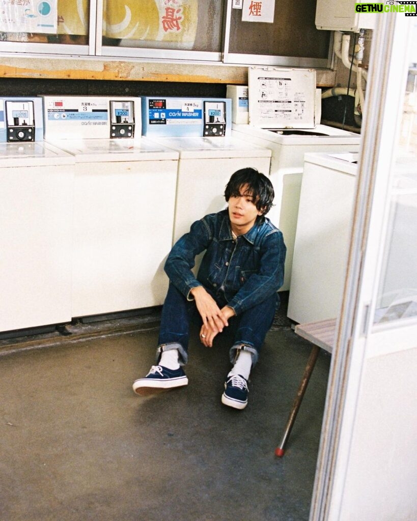 Yuta Jinguji Instagram - デニムは手洗い派です👖