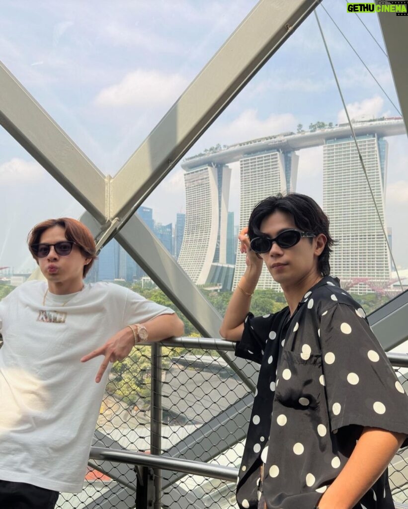 Yuta Jinguji Instagram - 植物園に行ったよ🌴 最後の写真がなんか好きなのよ🤣🤣