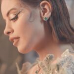 Zahra Habib Instagram - Soon Shine like diamond @trafficlight.art @ehabrafid @aredocenter @maitham.00 احلى شي من التقي بناس تتفهم خبالاتي قريبا رح تشوفون خبالات من هاي الزينة 💃💛💙❤️🥰