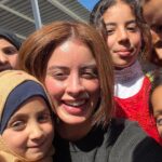 Zahra Habib Instagram - نداء الى كل من يستطيع التغيير ندري مسؤوليات هوايه و مشاكل هوايه وظروف صعبة وهوايه مشاكل بهوايه مجالات لكن هذا ملف صارله سنين طويلة فدوه ساعدوهم قصصهم تعصر القلب وتمرده ما الهم ذنب بأي شي اطفال صغار كل ذنبهم انهم كانوا بمناطق خطرة رئاسة الحكومة و وزارة الداخلية المحترمين رجاءاً ساعدوهم كل اللي نكدر عليه احنا انوا نساعدهم مادياً و معنوياً بس اكوا اشياء بس انتوا تكدرون تحلوها جمعوهم مع اهلهم اللي بغير مخيم و انطوهم مستمسكات وشكر خاص من كل قلبي لأهل الخير اللي يريدون يقدمون مساعدات وتبرعات مئات الاتصالات من ناس بس تريد تتبرع حفاظات وحليب واكل وشرب وملابس ما قصرتوا الله يكثر خيركم انتوا اهل الكرم الله يسعدكم و اتمنى من كل قلبي تنحل مشكلتهم 🤲 مخيم الجدعه
