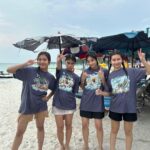 Zee JKT48 Instagram - one fine day at the beach 🤍☀️ -t shirt will release tumoro! 😍😎 Pattaya Beach Thailand