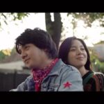 Zee JKT48 Instagram - “Nama saya Ancika, Ancika Mehrunisa Rabu. Hidup adalah hidup itu sendiri, apa adanya.” Official trailer dari film 𝐀𝐍𝐂𝐈𝐊𝐀 𝐃𝐢𝐚 𝐲𝐚𝐧𝐠 𝐁𝐞𝐫𝐬𝐚𝐦𝐚𝐤𝐮 𝟏𝟗𝟗𝟓. Based on the best-selling novel by @pidibaiq, tayang 11 Januari di bioskop! #HariBahagiaAncika #Ancika #AncikaMovie #MDPictures #EnamSembilanProduction