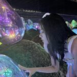 Zee JKT48 Instagram - Kemarin waktu di Jepang kita sempat shooting dan main-main di Teamlab Planets, Tokyo! Tempatnya megah dan keren banget. Pengen main-main lagi kesana deh! Makasih @teamlab.planets buat kesempatannya! #teamlabplanets #toyosu teamLab Planets TOKYO / チームラボプラネッツ