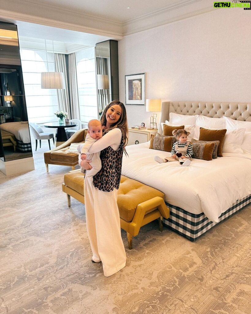 Zoe Sugg Instagram - Week 13 of 2024 ✨ THE WEEK I TURNED 34! [ad- contains pr stay] 1. Woke up on my birthday in the beautiful @langham_london with my little family and some breakfast room service! Definitely one of those moments where I felt so grateful and lucky, not only to be so happy, but to be turning 34 and to be surrounded by people I love the most in the whole wide world ♥️ 2. The comfiest bed 😍 3. Once we got home from a couple of days in London we had the family over (& @markyyferris who is basically family anyway haha) and celebrated at the house 4. The girls looking oh so tiny in the bed at the hotel! (And yes, that is a Mr Bean Teddy, Ottie is that obsessed with Mr Bean 😂 5. Daddy & smiley girl Novie 🥰 6. Ready for a day in London! 7. We had afternoon tea in @langham_london which was absolutely incredible (probably my favourite afternoon tea I’ve ever had) the patisserie cakes were influenced by classic biscuits with a twist and every single one was 10/10. They also do a children’s afternoon tea which Ottie absolutely loved! 8. Running around with the balloons all day everyday 😂 9. Last time we stayed in this room/vs now! 😭 I was around 26 weeks pregnant with Ottie last time! 10. It’s not a birthday without a @stylisheatsuk for the fam! 😋 Basically just had the best week & a huge thank you to @alfiedeyes as always for going above and beyond to make the day so magical & to the @langham_london for looking after all 4 of us in their beautiful hotel! And also, a huge huge thank you for all of you who messaged to wish me a happy birthday ♥️♥️♥️ P.s. I had SO many photos from this trip I actually struggled to narrow it down to my ten favourites so I will do a more thorough run down on my stories!
