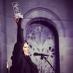 Sahar Dolatshahi Instagram - ممنونم هزار بار از لطفو محبتتون...سعى ميكنم متعهد تر و جدى تر از هميشه به كارم ادامه بدم.