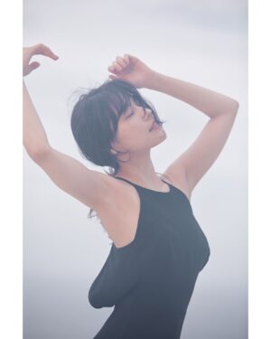 Kasumi Arimura Instagram - 週刊文春 原色美女図鑑 アザーカット🍃