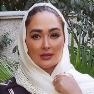 Elham Hamidi Instagram - طورى زندگى كن كه انگار فردايى نيست ....♥️♥️