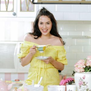 Julia Montes Instagram - In life you need to show them sometimes how happy you are 😁❤️ #ShareTheGAOCSmile @gaocdental  swipe left 😉. 📸by @niceprintphoto