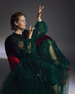 Sarah Paulson Instagram - This is a wild one for me — one of my favorite magazines, @HarpersBazaarUS, has me as their October cover girl... cover woman... cover HUMAN. I’m their October cover human!! I used to line the walls of my bedroom with images from fashion magazines, many of them from Harper’s. As if this weren’t enough to blow my mind, I learned that the great @RoxaneGay74 would be writing the piece. I have never been interviewed by a writer I admired so ardently. To say I was grateful for the opportunity to talk so openly, with such a singular talent would be an understatement. Thank you for having me Harper’s Bazaar! Link in bio. 

Magazine: @harpersbazaarus
Writer: @roxanegay74
Photographer: @samtaylorjohnson
Fashion Editor: @paulcavaco
Hair: @hairbyadir
Makeup: @adambreuchaud
Manicure: @nailsbyemikudo