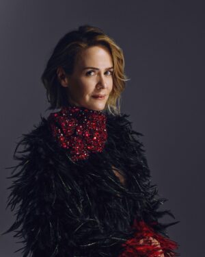 Sarah Paulson Instagram - A few more 📸 from @HarpersBazaarUS 💚