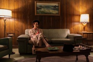 Sarah Paulson Instagram - That's my Mildred. 💚
The brilliant @eyrichlou and Rebecca Guzzi are responsible for these sublime costumes.
#Ratched