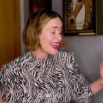 Sarah Paulson Instagram - Breaking down one of my favorite characters: my wigs. 👩👩‍🦱👱‍♀️ Head to my Story to watch the full video. #SnatchedForRatched @Most