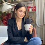Gökçe Akyıldız Instagram - Güzel fikirlere karşı🧚🏼‍♀️