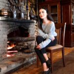 Özge Yağız Instagram - Ne güzel demiş Sabahattin Ali; “Herkese içindeki iyilik kadar iyi bir hayat dilerim...”🍁