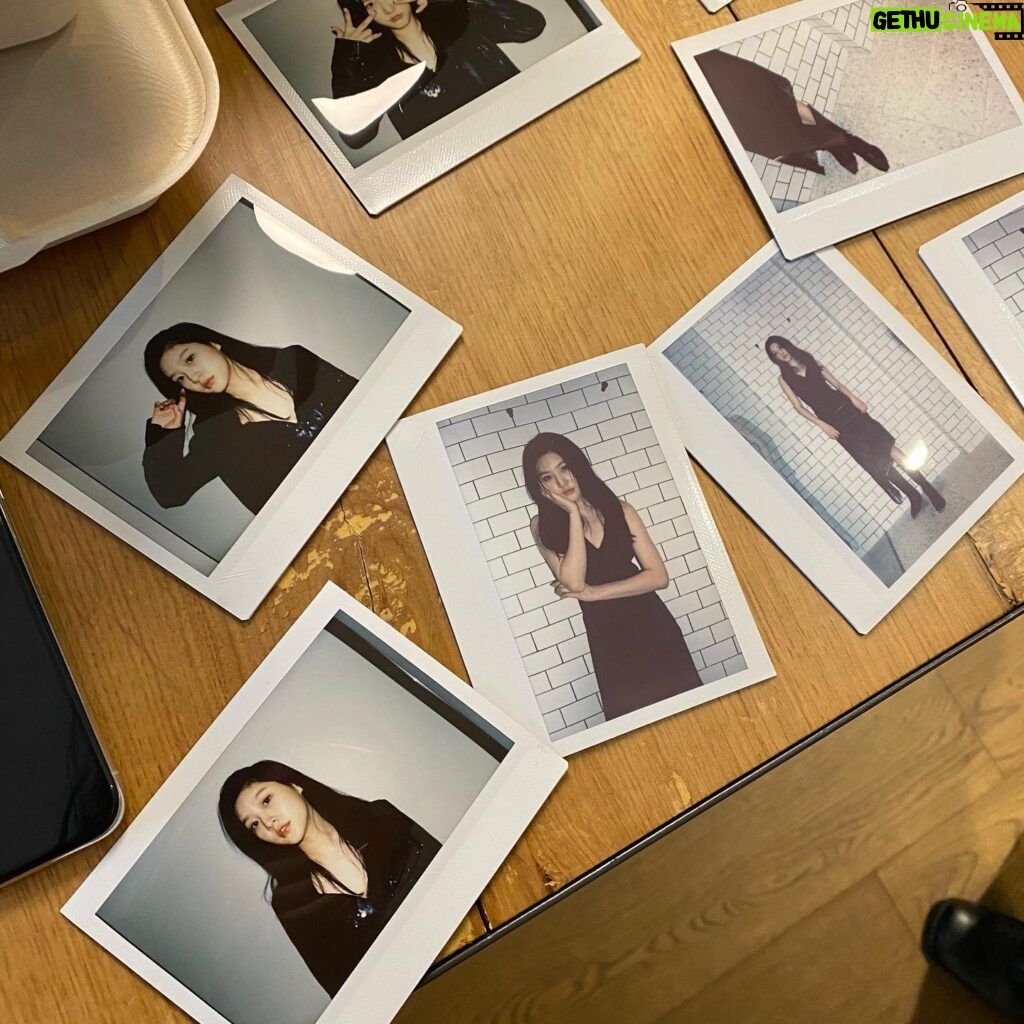 Kim Sae-ron Instagram - 🖤