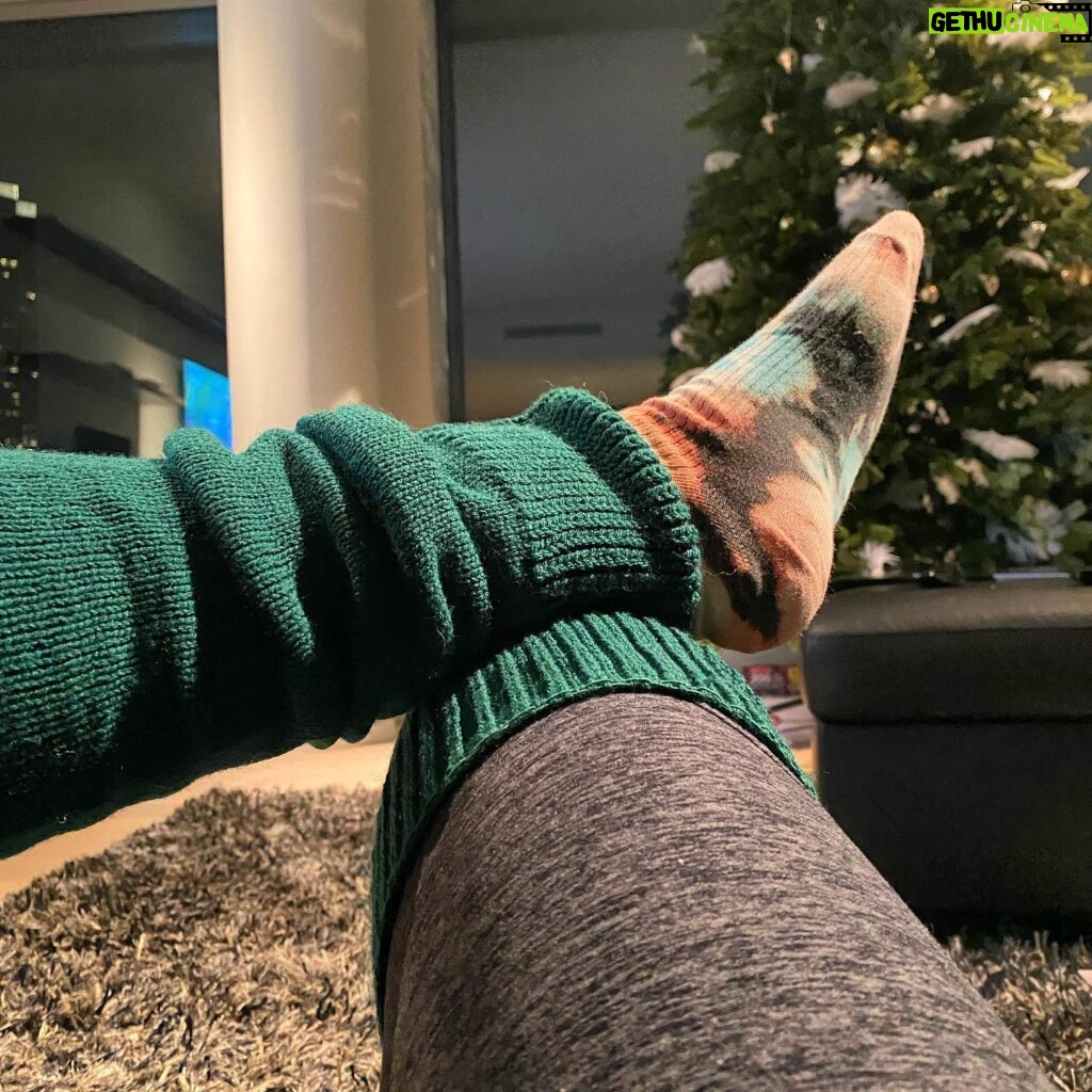 Nia Long Instagram - Leg warmers are necessary. Is it time to take our tree down? 😘