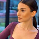 Özge Yağız Instagram - portrait 📸 @zubeydekaycii 💛