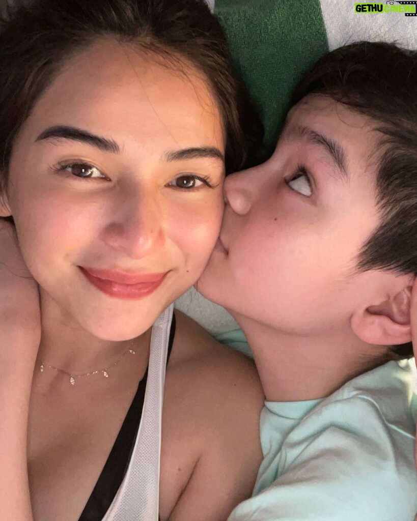 Jennylyn Mercado Instagram - Sunkissed and my son's kiss 🥰