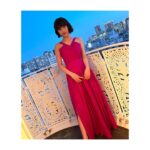 Suzu Hirose Instagram - 日本アカデミー賞授賞式に参加して参りました。いろんな方の姿に痺れました。映画って、うん、好きだな。もっとやりたいな。#一度死んでみた